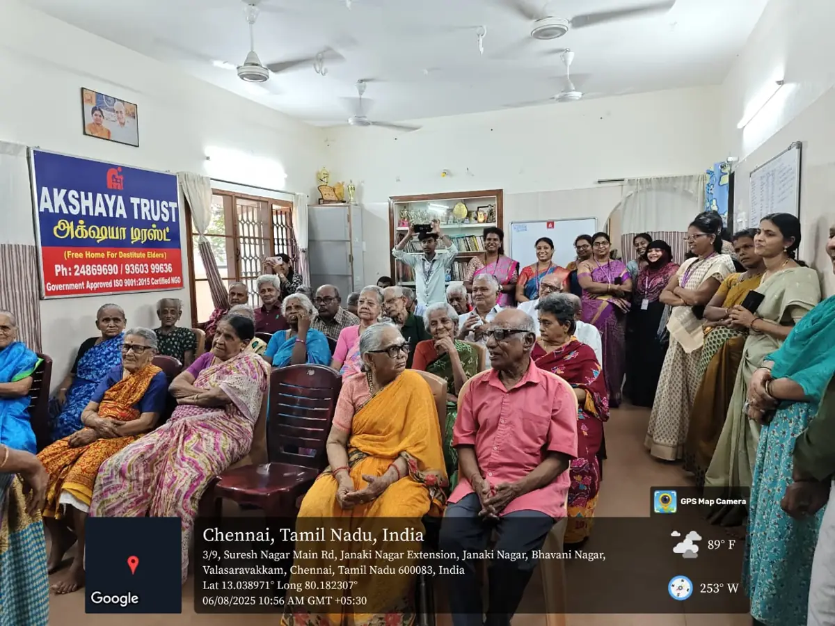 Hearts in Harmony : Old age home Visit - photo 3