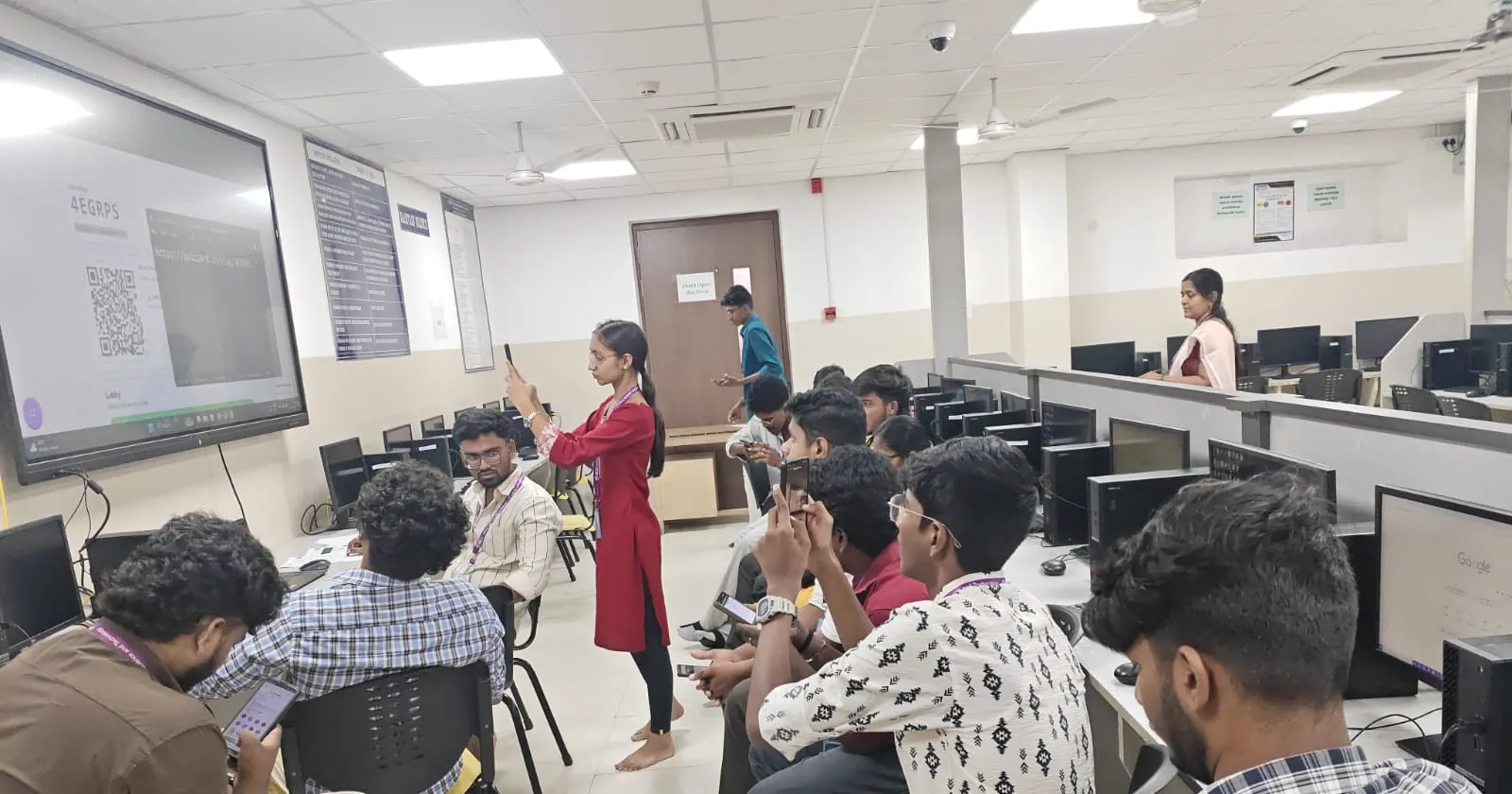 CYBERNOVA 2026 - Cyber Awareness Month: CyberQuiz - photo 3