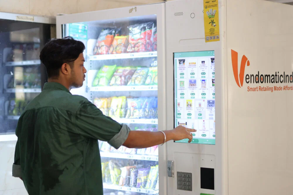 Student using a smart vending machine